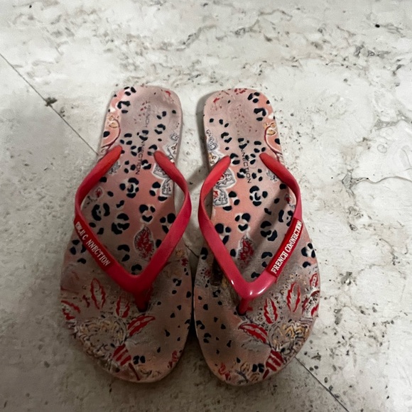 French connection Women's Pink Flip Flops - Picture 1 of 4